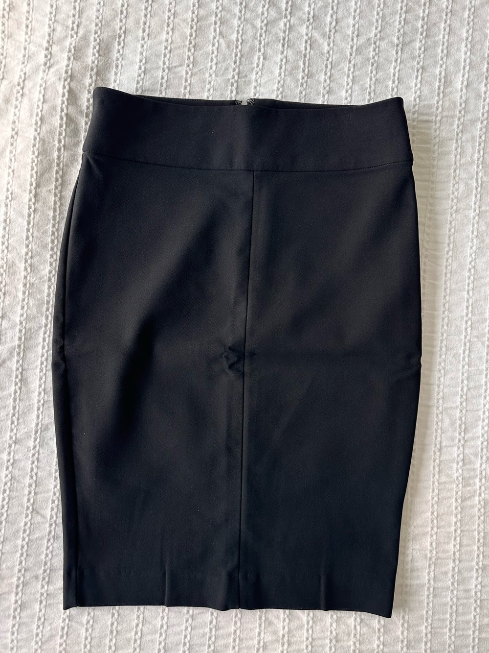 Dynamite Classic Black Pencil Skirt